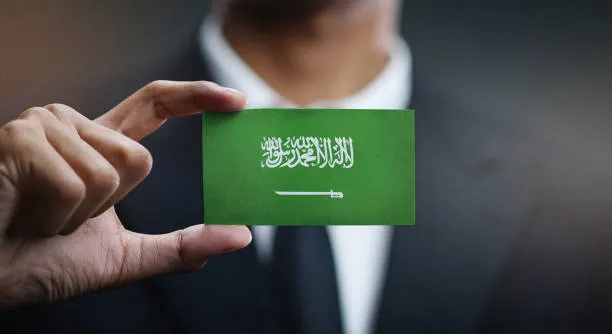 متطلبات تجنيس زوج المواطنة السعودية وفق نظام التجنيس 2025